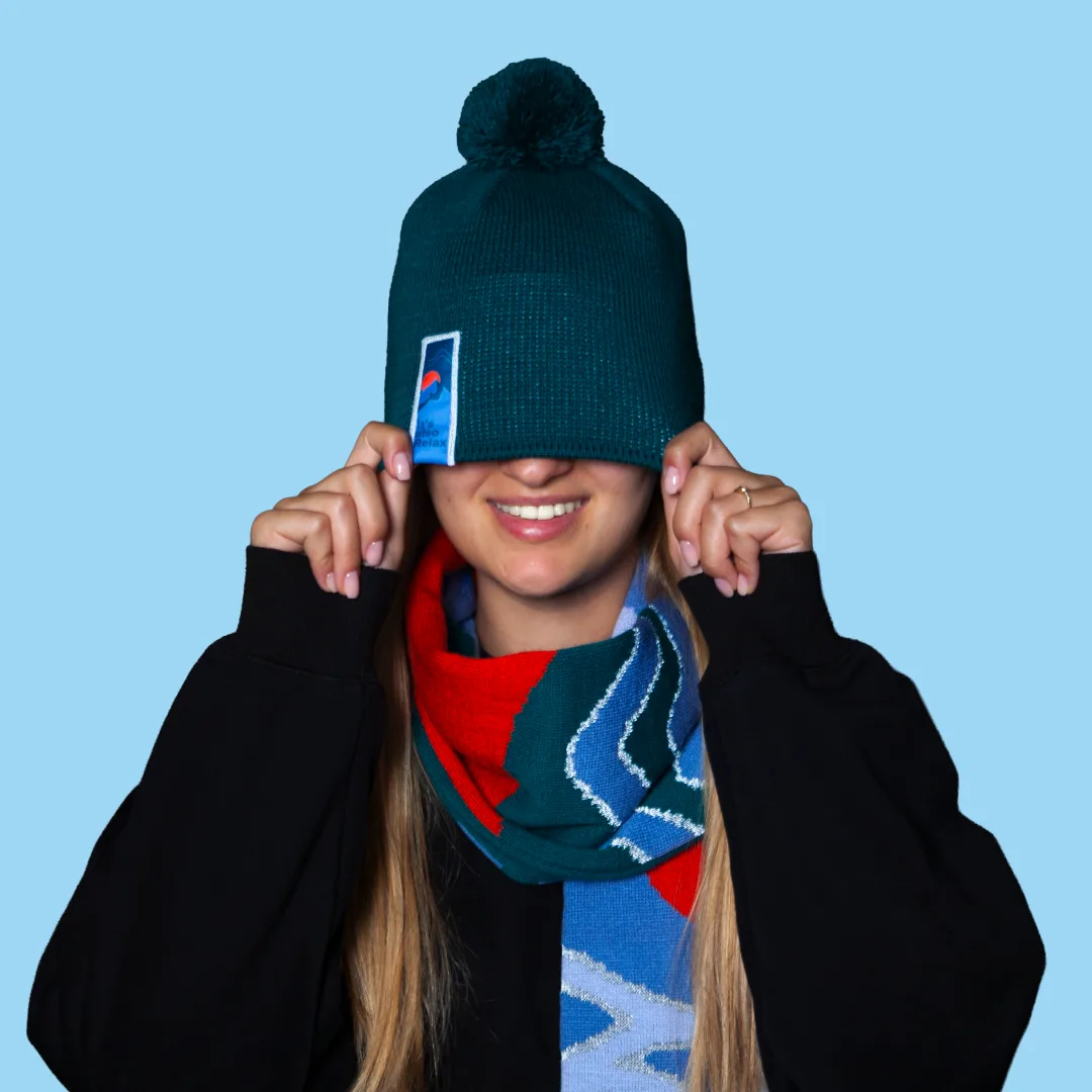 Reflective promotional hat and scarf in daylight