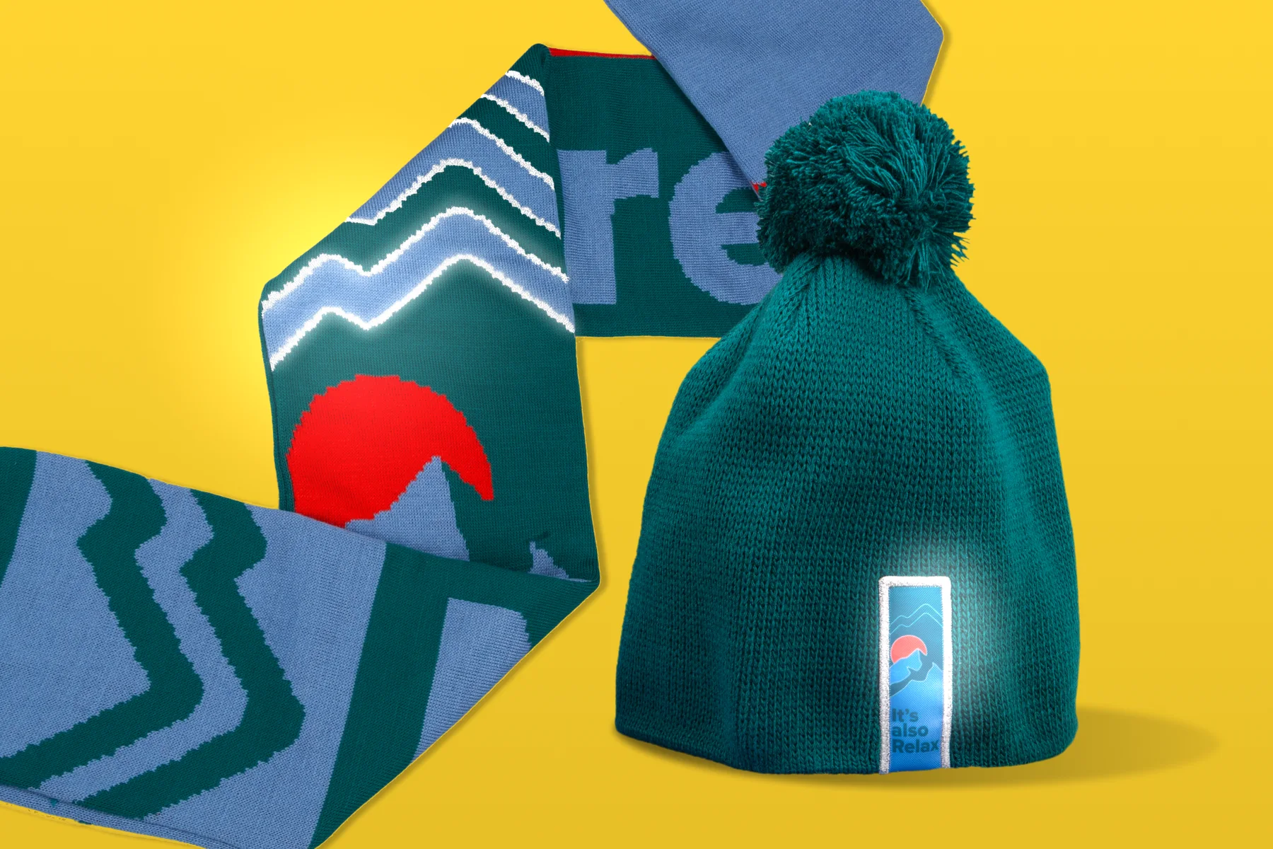 Reflective textiles with your logo – how does reflection work in a hat and scarf?