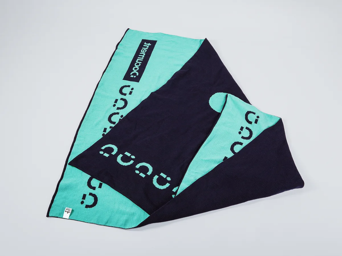 Double-sided blanket – iDocument, a dothat case study