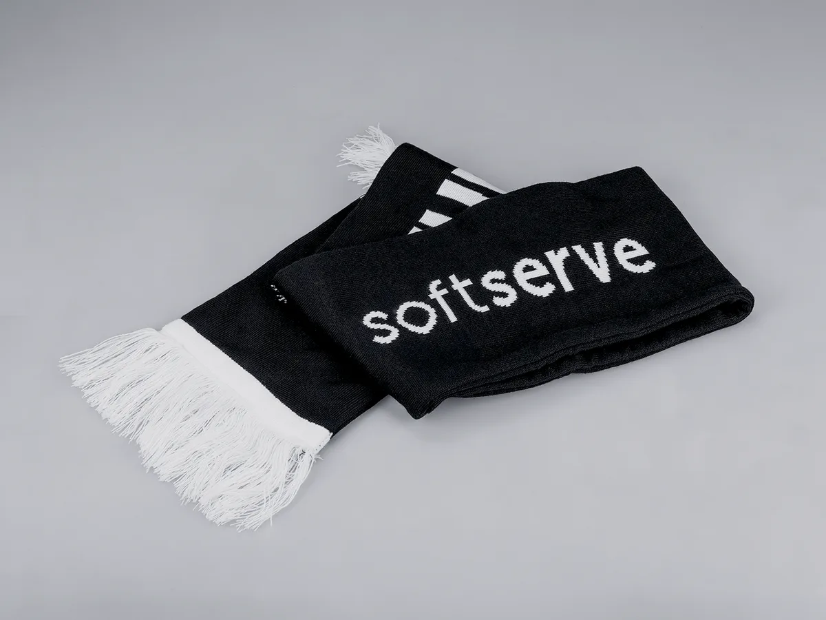 Scarf with fringe – Softserve, a dothat case study